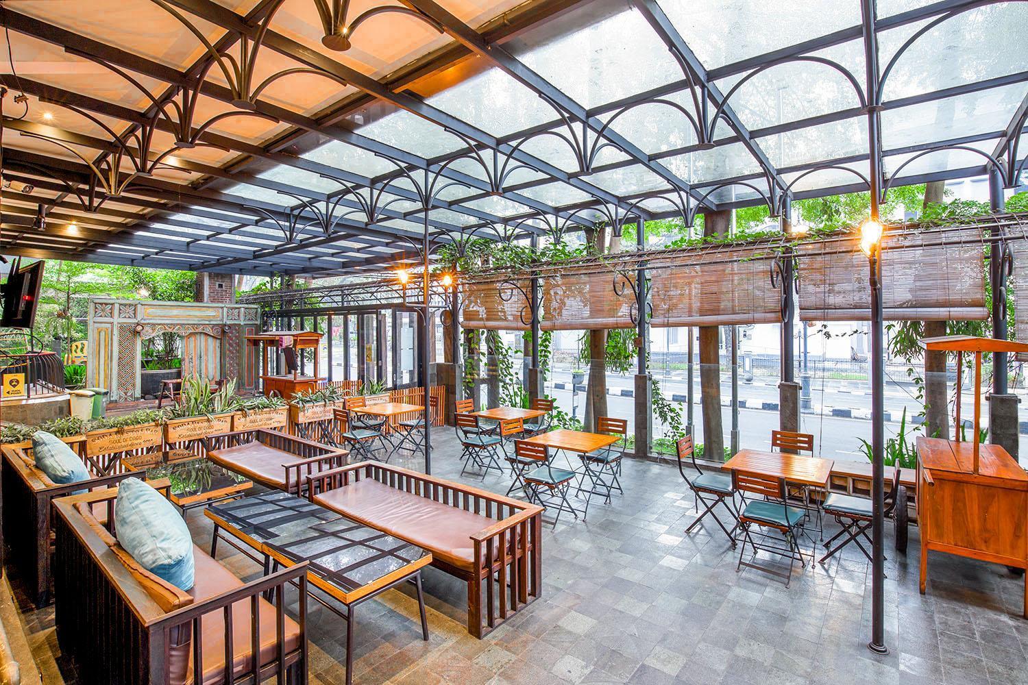 Hotel THE 1O1 Bandung Dago Exterior foto