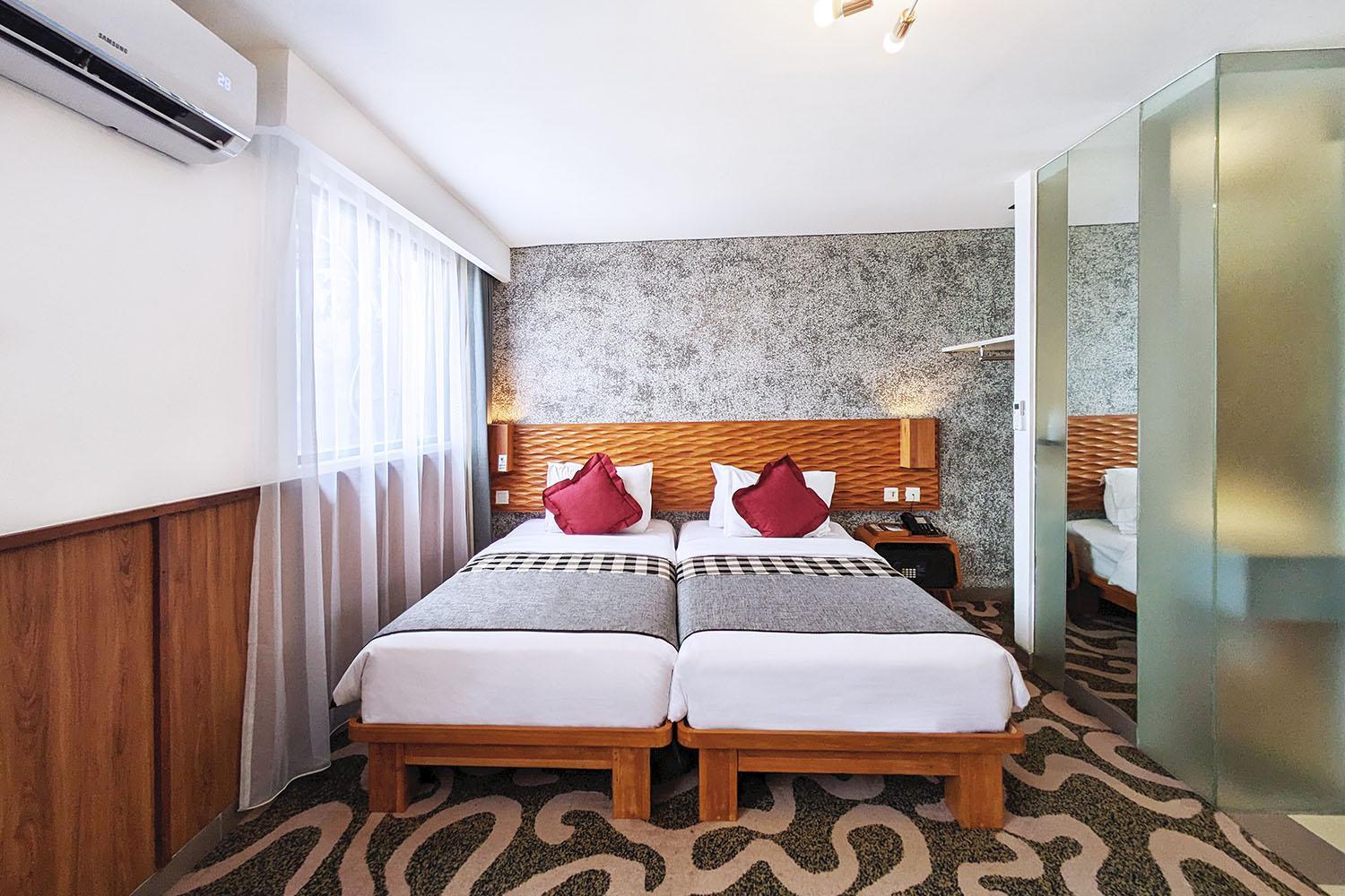 Hotel THE 1O1 Bandung Dago Exterior foto